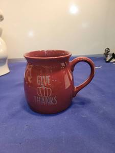 lot 5025 image: Rae Dunn Red Give Thanks Mug