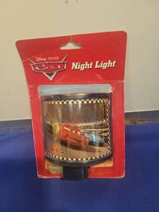 lot 5032 image: Disney Pixar Cars Lightning McQueen Night Light