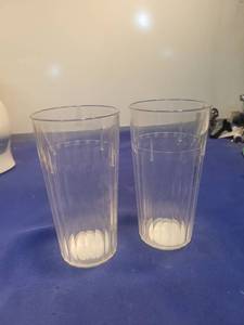 lot 5050 image: Clear Glass Tumblers with Ribbed Design