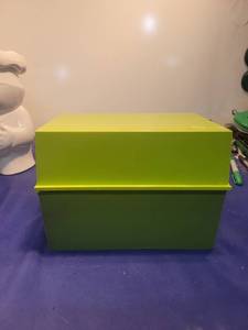 lot 5056 image: Green Recipe Card Box with Recipe Cards