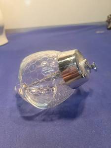 lot 5062 image: Glass Honeycomb Pattern Salt Shaker