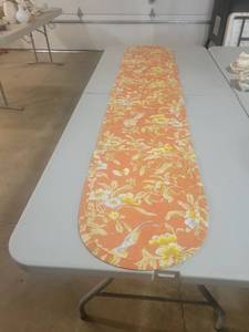 lot 5109 image: Peach Floral Table Runner