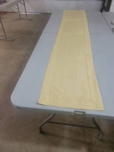lot 5113 image: Yellow Linen Table Runner