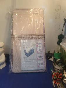lot 5117 image: Underbed Storage Bag - Medium Size