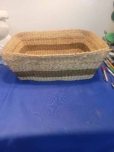 lot 5120 image: Natural Woven Seagrass Storage Baskets Set