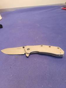 lot 5185 image: Kershaw Leek Folding Pocket Knife