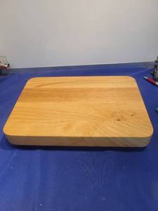 lot 5198 image: Solid Wood Cutting Board Set