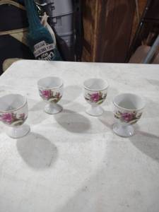 lot 5862 image: Porcelain Egg Cups with Pink Rose Design