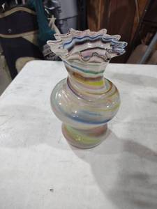 lot 5872 image: Handcrafted Swirled Art Glass Vase