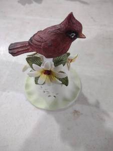lot 5911 image: Cardinal Bird Bell with Floral Design