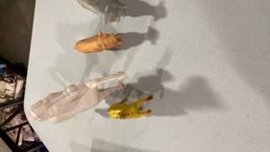 lot 6797 image: Assorted plastic animals, horses, and cows