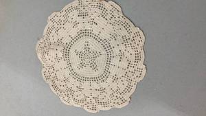 lot 6825 image: Handmade Cotton Lace Doily 10 inch
