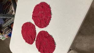 lot 6850 image: Red Crocheted Doily Set