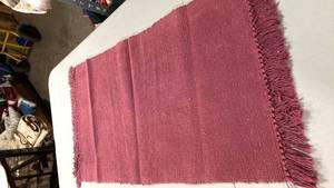 lot 6864 image: 19 x 36�� kitchen rug