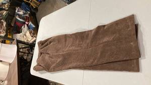 lot 6867 image: Alfred Dunner Brown Corduroy Pants size 14