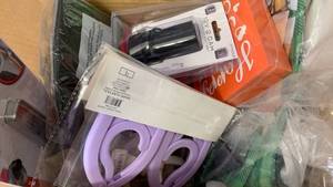 lot 232 image: Box of unpicked up items - Miscellaneous Assorted Goods