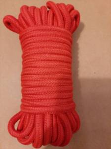 lot 72033 image: 1 PCS 32 Feet Long 13 Inches Diameter Braided Cotton Rope for Home Garden Decoration, DIY Crafts, Packaging and Hand-Made (Red, 1 PCS X 32 Feet) - Retail $10