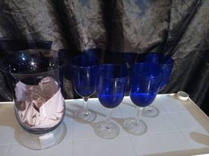 lot 10312 image: 4 wine glasses and lg vase