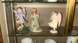 lot 20105 image: Maud Humphrey Bogart Under the Mistletoe  Figurine Set