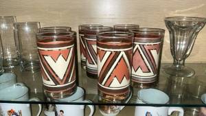 lot 30515 image: Mid-Century Geometric Drinking Glasses Set