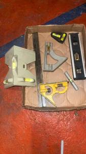 lot 60115 image: Construction Level and Square Tool Set
