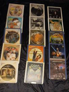 lot 70003 image: 1980s RCA CED VideoDisc Movie Collection