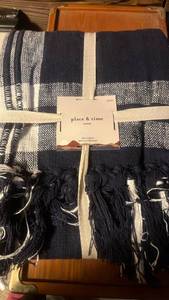 lot 301511 image: Place & Time Unplug Navy Plaid Throw Blanket