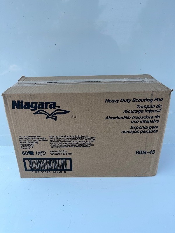 lot 3105 image: BOX OF 60 NIAGARA HEAVY DUTY SCOURING PADS - 4 x 5.25 each (86N-45)