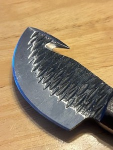 lot 6 image: Beautiful & Unique Hand Sized Gut Knife - 3 Blade Thick Beautiful Handle