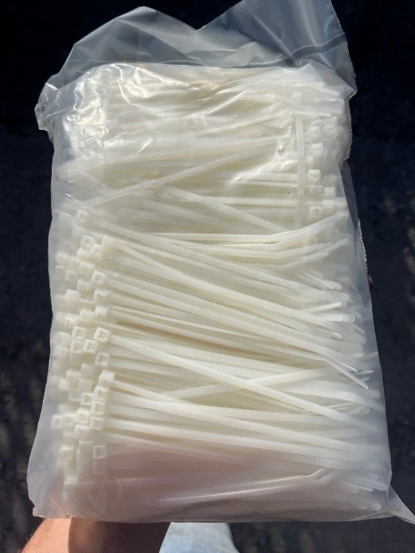 lot 122 image: Bag of 1000 Crawford Product 5.5 INTERMEDIATE, NAT, White