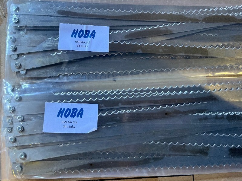 lot 259 image: New HOBA 68pc Packs of 15 Saw Blade Stuks
