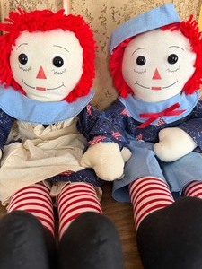lot 220 image: Raggedy Ann and Andy Dolls w Americana Clothing, Approx 24