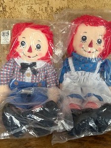 lot 198 image: Raggedy Ann and Andy Dolls (2), New in Packages, Appprox 20
