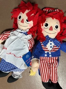 lot 233 image: Patriotic Raggedy Ann and Andy Dolls