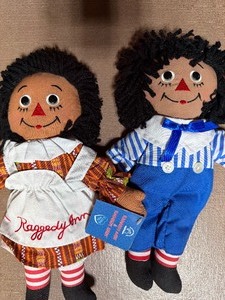 lot 234 image: Raggedy Ann and Andy Dolls