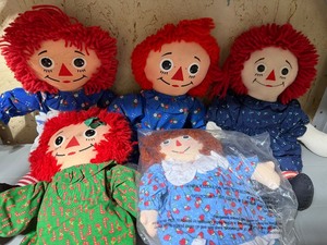 lot 236 image: Raggedy Ann Dolls