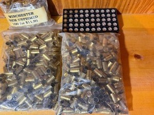 lot 617 image: Reloading Equipment - Brass, 9 MM