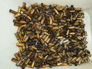 lot 621 image: Reloading Equipment - Brass, 9 MM