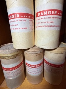 lot 627 image: Reloading Equipment - Powder, See Pictures