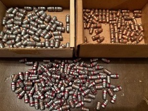 lot 632 image: Reloading Equipment - Bullets, 44 and Various Sizes