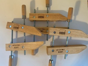 lot 708 image: Bessey 10 Wood Screw Clamps (3)
