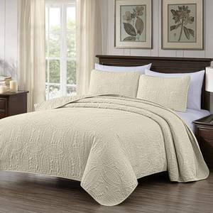 lot 311209 image: Chezmoi Collection Austin 3-Piece Oversized Bedspread Coverlet Set (Queen, Ivory)