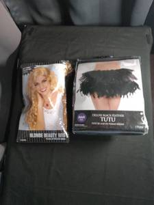 lot 1072 image: Adult Costume Accessories Set - Blonde Wig and Black Feather Tutu