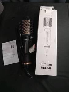 lot 1120 image: Loveps Hot Air Brush Styler