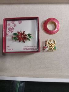 lot 1138 image: Holiday Brooch Collection - 3 Festive Pins