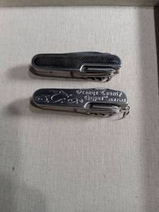 lot 12469 image: Schrade Multi-Tool Pocket Knife