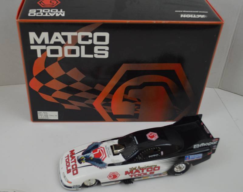 lot 4634 image: Dean Skuza Matco Tools NHRA Diecast Funny Car 124 Scale (1 of 2,508, No Body Stand)