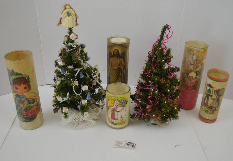 lot 4661 image: Mini Christmas Trees 13and Holly Hobbie(3)Religious(2) Candles