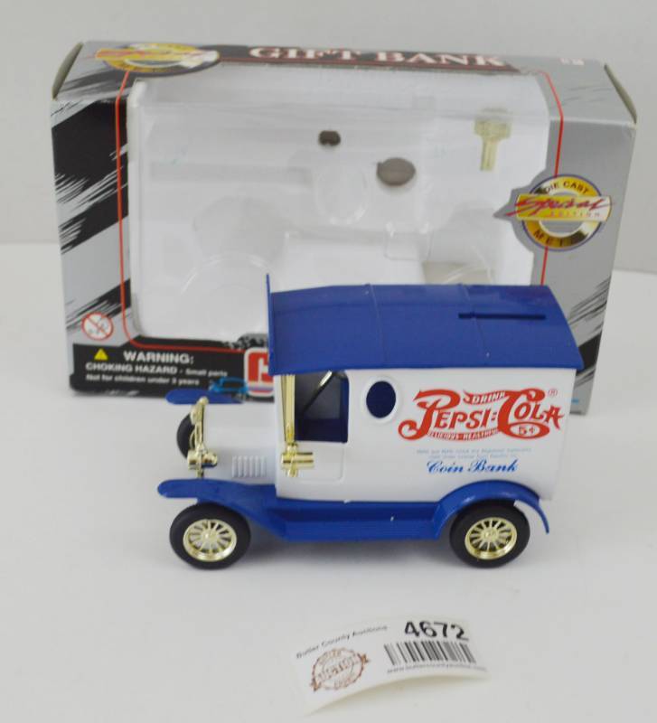 lot 4672 image: Pepsi Die Cast Coin Bank Truck W Key