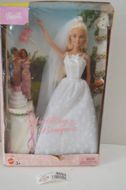 lot 4694 image: Wedding Bouquet Barbie
